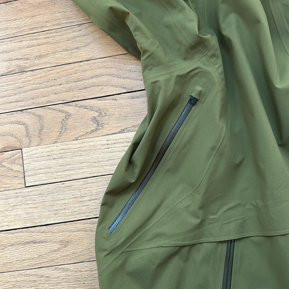 Kjus Men’s Credo Dermizax EV Shell Jacket - Picture 5 of 12